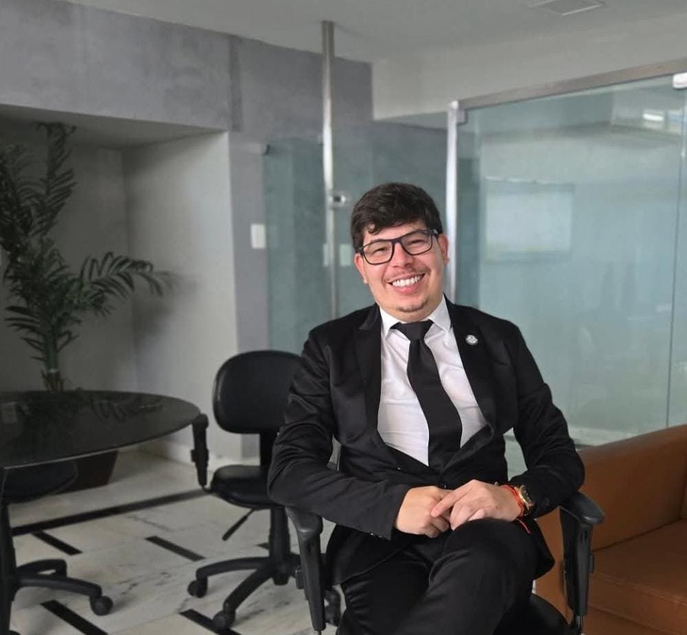 Prof. Dr. Daniel Praia — Médico Veterinário, PhD em Anestesiologia Veterinária